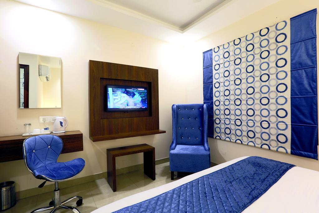 Hotel Rk Grande Лудхіяна Номер фото